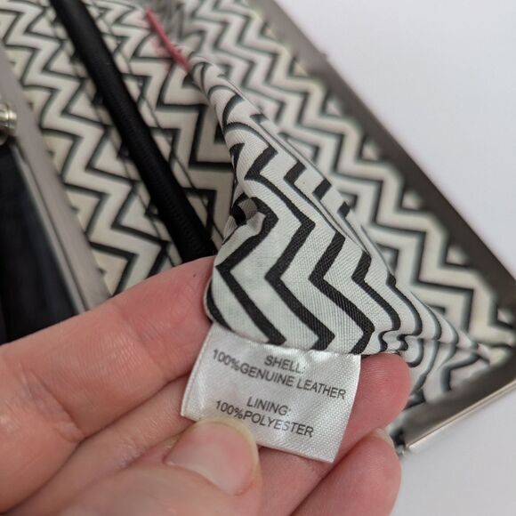 HOBO Lauren Floral Embossed Black Leather Clutch Folding Wallet Bag - Picture 6 of 8